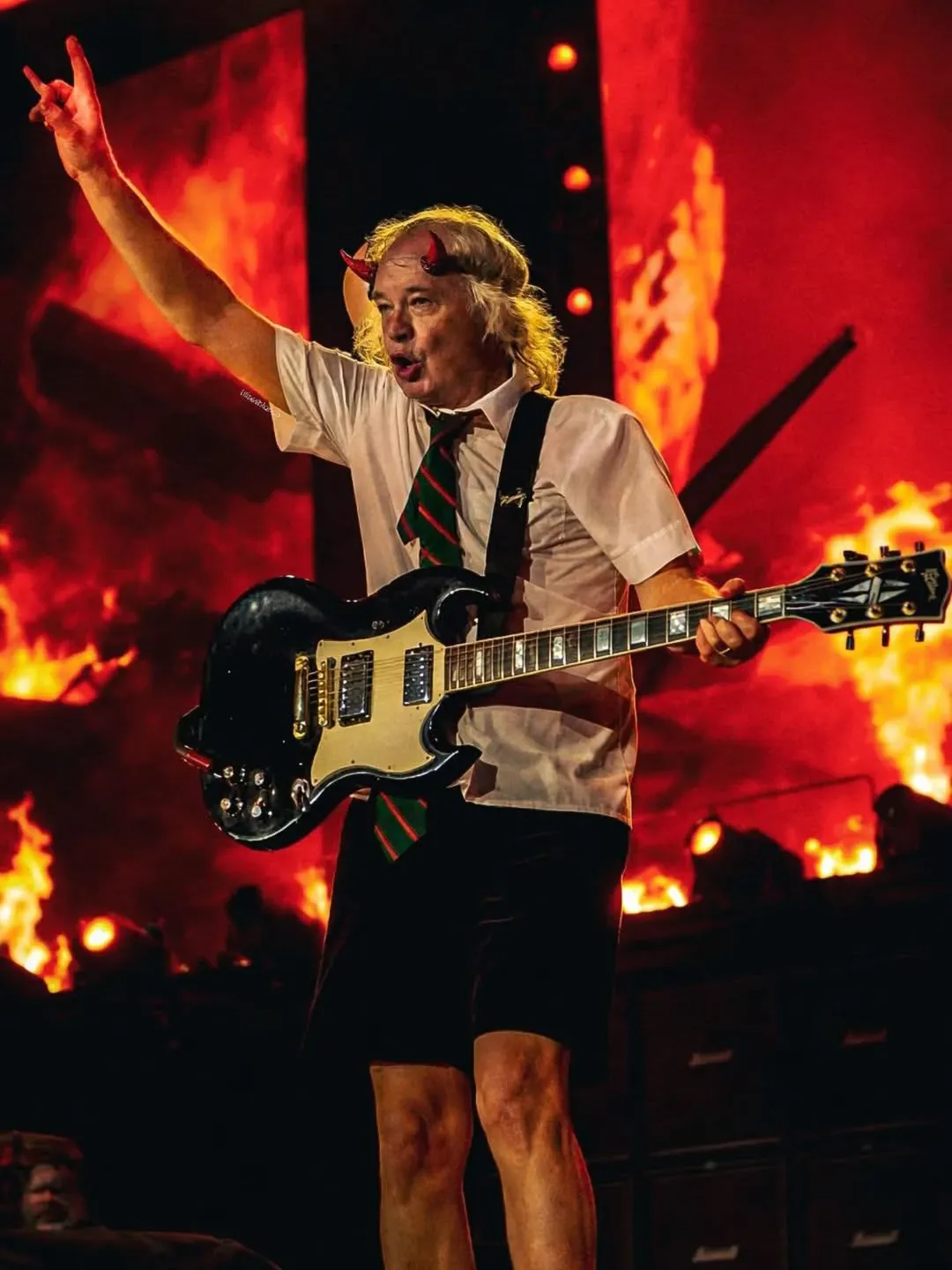AC/DC