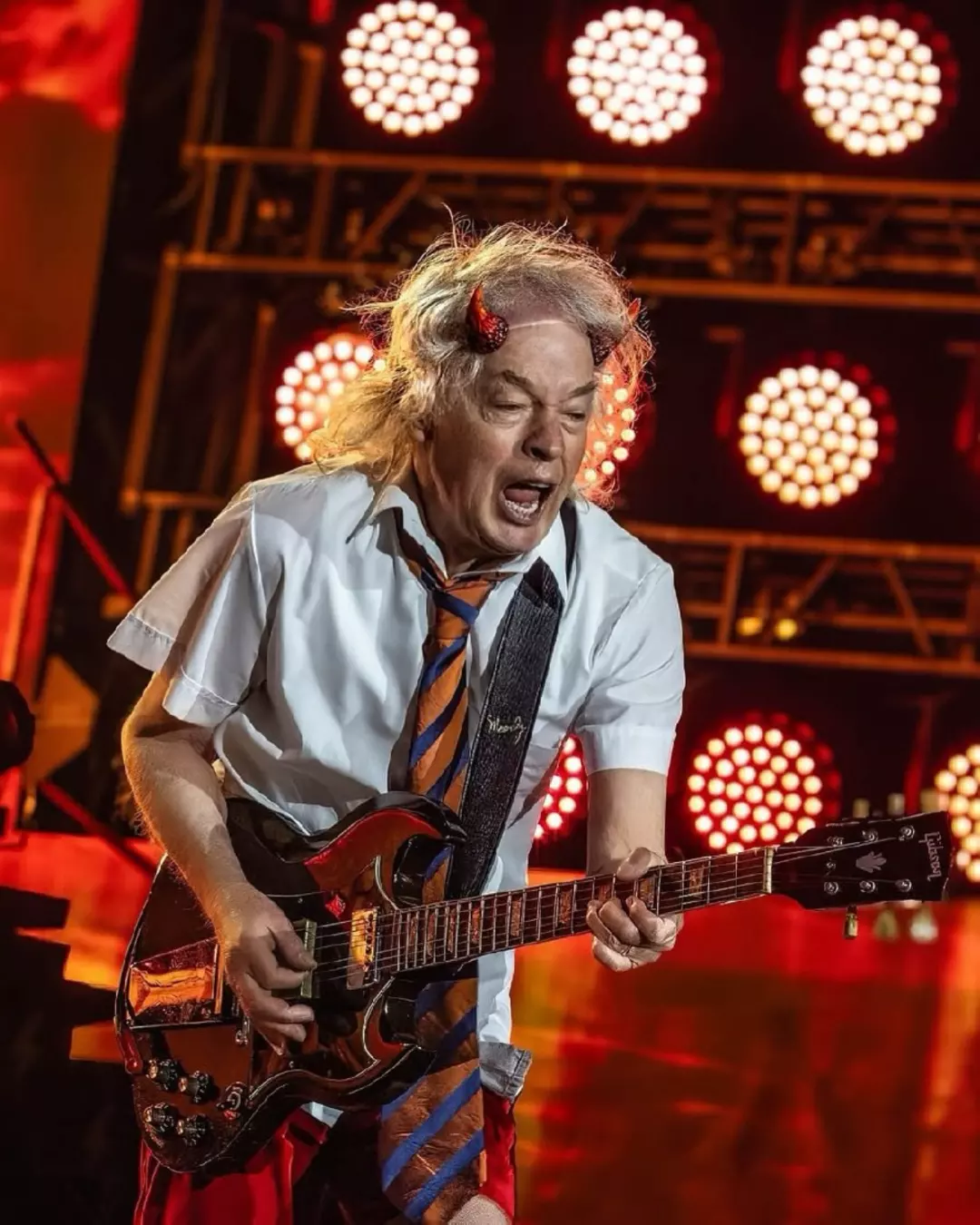 AC/DC
